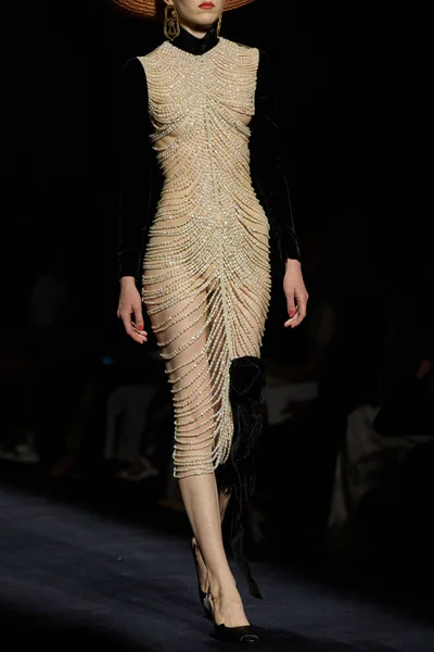 Look 43